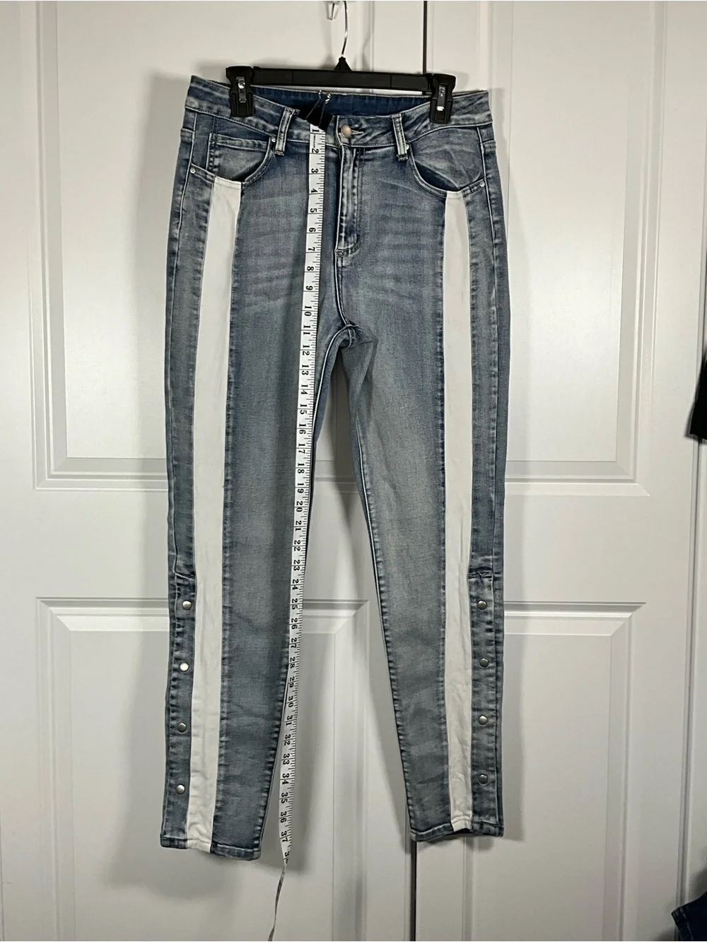Hayden Skinny Jeans Size L Blue w/ White Side Strap Snap Hem